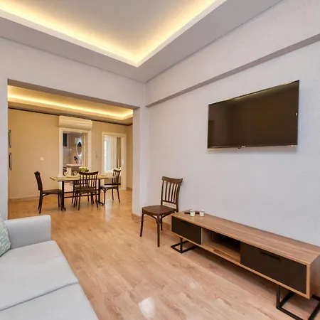 Apartment Port