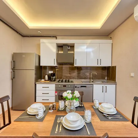 Apartment Port *