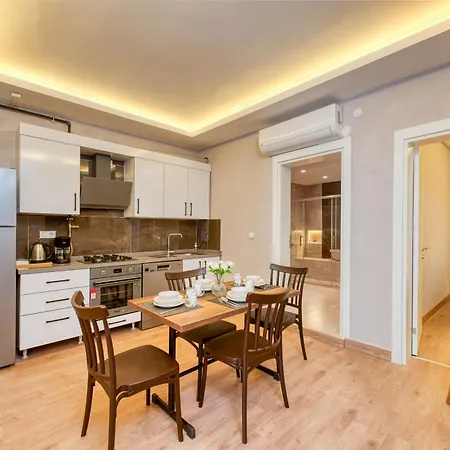 Port Apartment